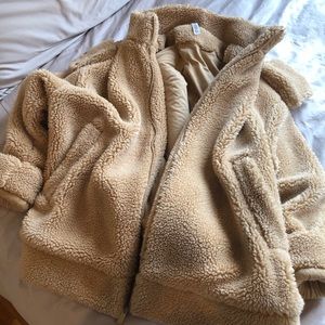 Alo Women’s Norte Sherpa Jacket in Medium